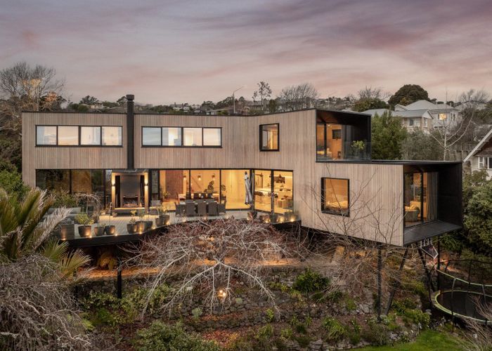  at 26 Hackthorne Road, Cashmere, Christchurch City, Canterbury