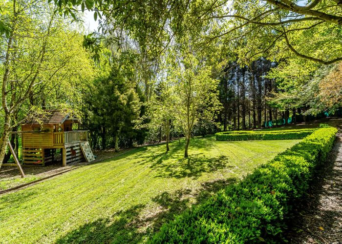  at 52 Katherine Mansfield Drive, Whitemans Valley, Upper Hutt, Wellington