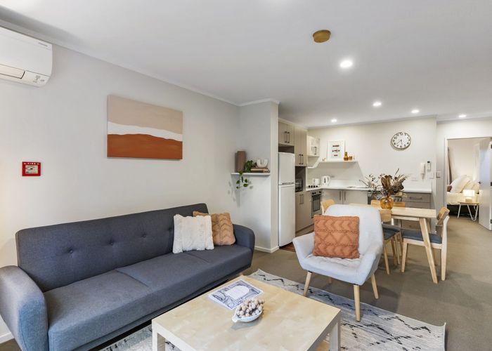  at 301/26 Morningside Drive, Morningside, Auckland