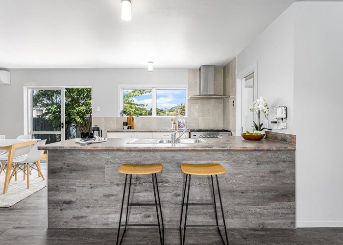  at 15 Athlone Crescent, Boulcott, Lower Hutt, Wellington