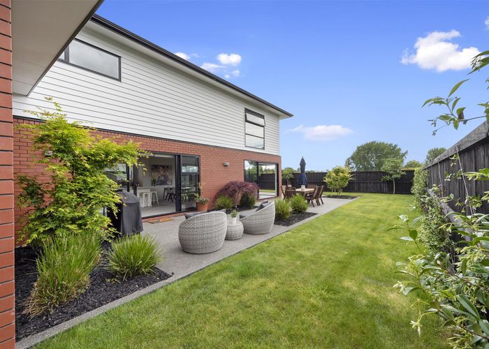  at 36 Helen June Avenue, Flagstaff, Hamilton