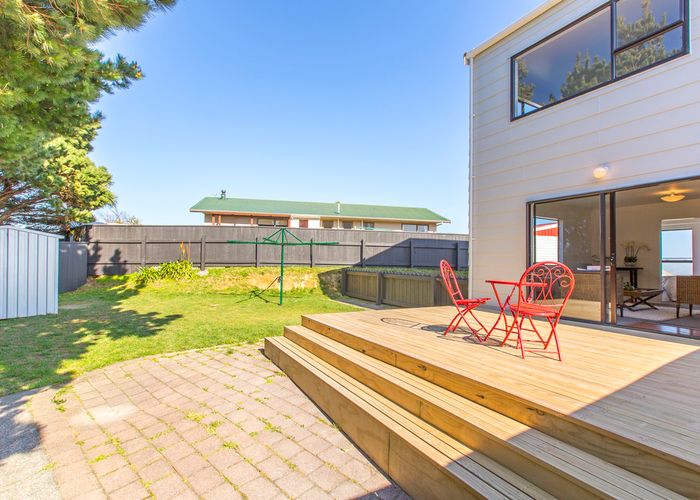  at 6B Mossburn Grove, Kelson, Lower Hutt