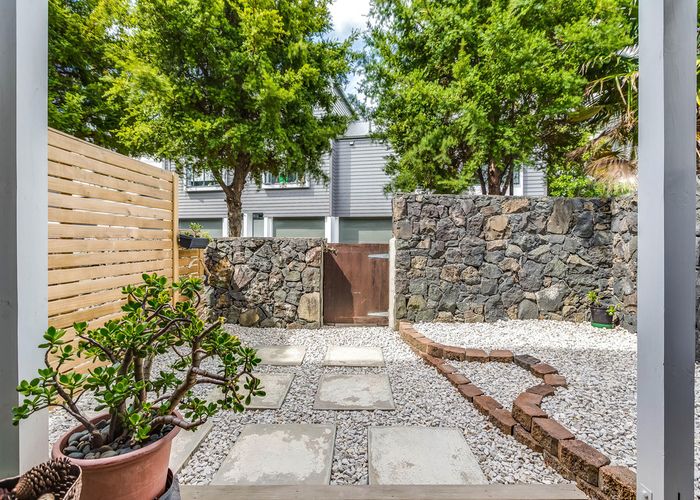  at 6 Sudbury Terrace, Parnell, Auckland