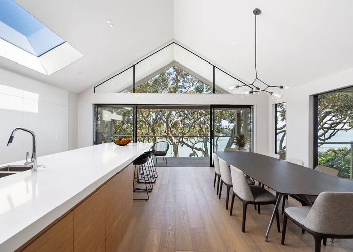  at 255 Jervois Road, Herne Bay, Auckland