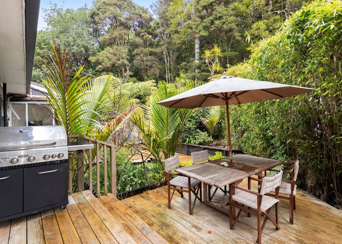  at 26 Daffodil Street, Titirangi, Auckland