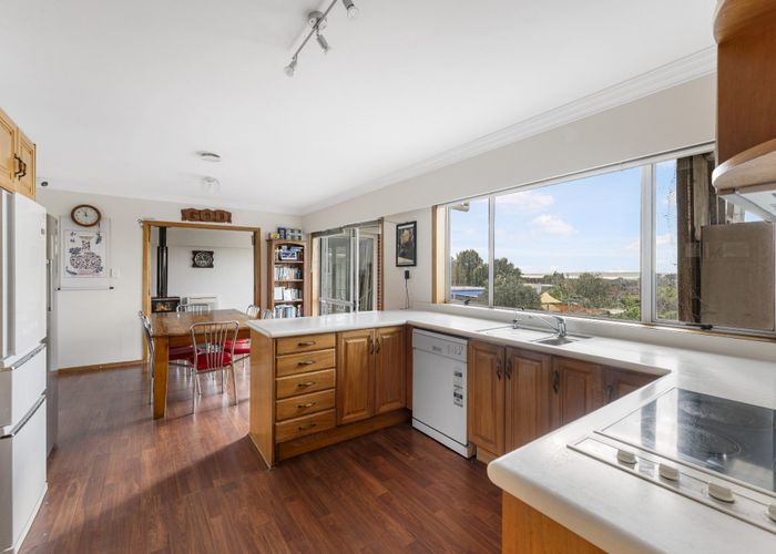  at 4247 Great North Road, Glendene, Waitakere City, Auckland