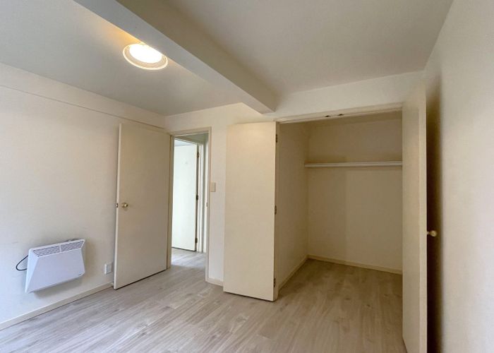  at 41 Vina Place, Massey, Auckland