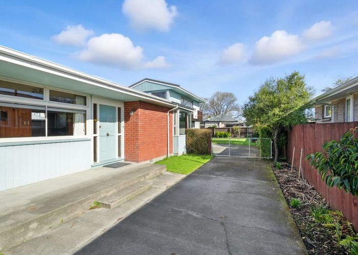  at 8 Dulles Place, Papanui, Christchurch City, Canterbury
