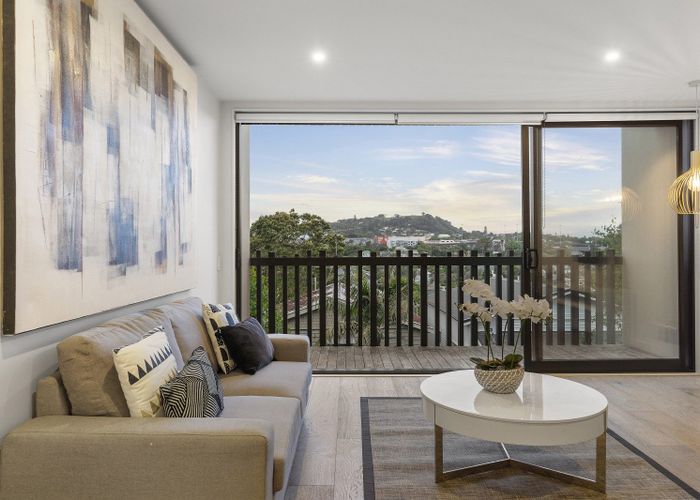  at 4/6 Waima Street, Grey Lynn, Auckland