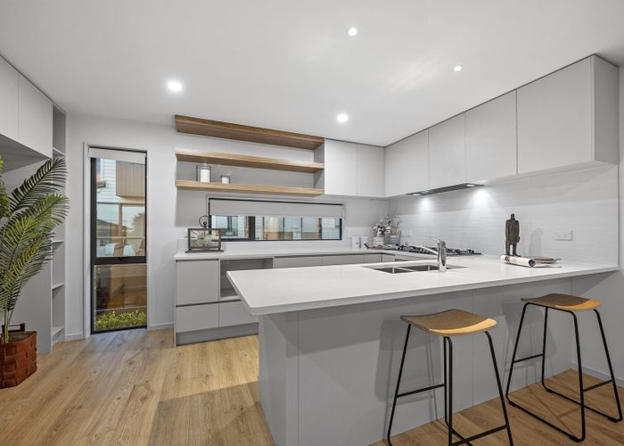  at 2E Fowler Street, Northcote, Auckland