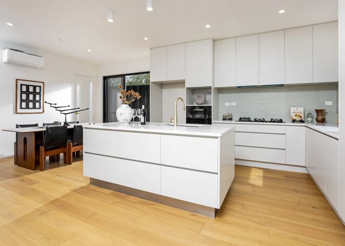  at 10A Agathis Avenue, Mairangi Bay, North Shore City, Auckland