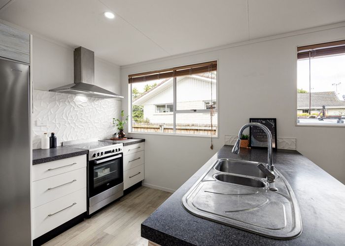  at 46 Elmwood Crescent, Pukete, Hamilton