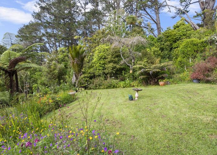  at 14 Cochran Road, Oratia, Auckland