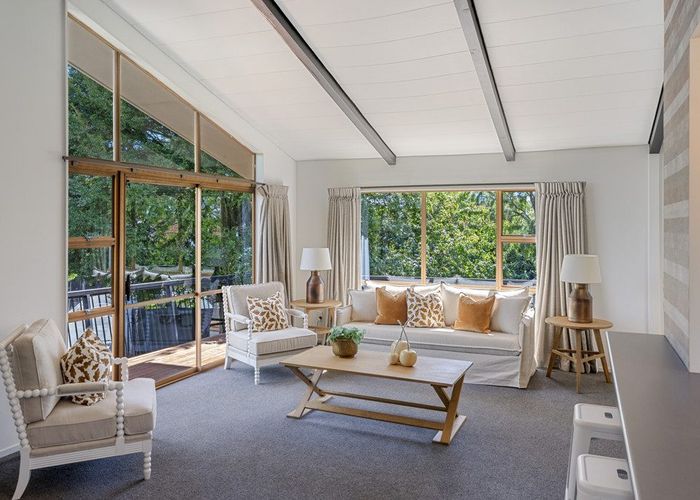  at 11A Lombard Place, Avonhead, Christchurch City, Canterbury