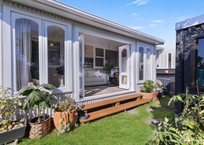  at 8 Omata Road, Westown, New Plymouth, Taranaki