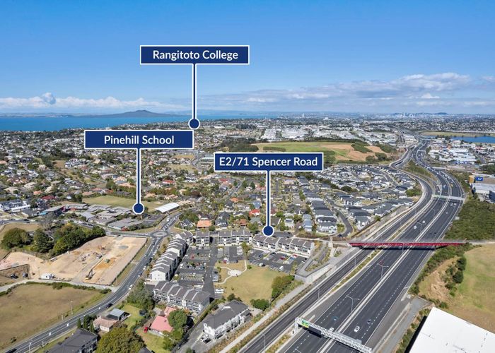  at E2/71 Spencer Road, Oteha, North Shore City, Auckland