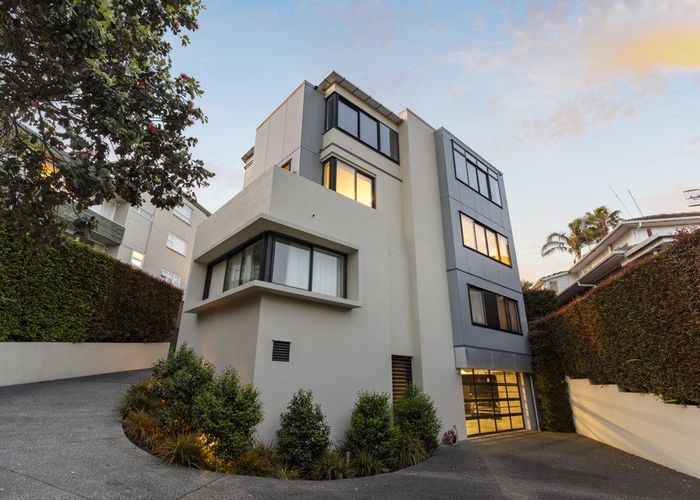  at 2/51 St Stephens Avenue, Parnell, Auckland