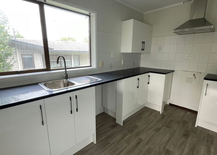  at 35 Kirby Street, Glendene, Waitakere City, Auckland