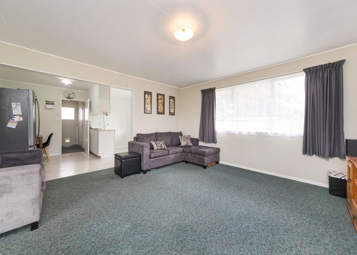  at 15 Meadowbrook Drive, Cloverlea, Palmerston North