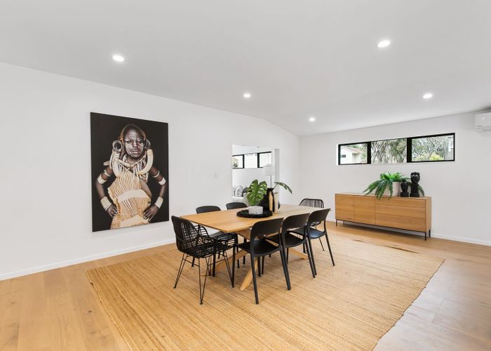  at 33 Woodward Avenue, Mangere Bridge, Manukau City, Auckland