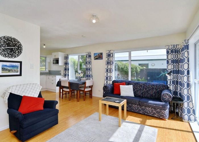  at 4/9 Division Street, Riccarton, Christchurch City, Canterbury