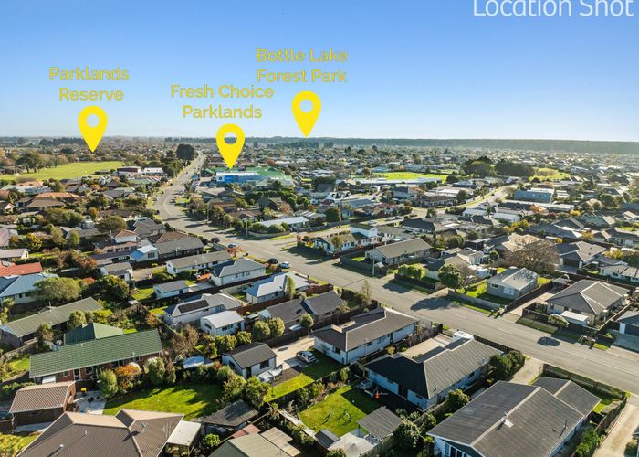  at 2/20 Kirsten Place, Parklands, Christchurch