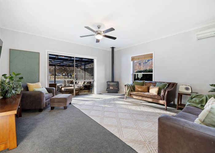  at 4 Crawford Place, Lake Hayes, Queenstown-Lakes, Otago