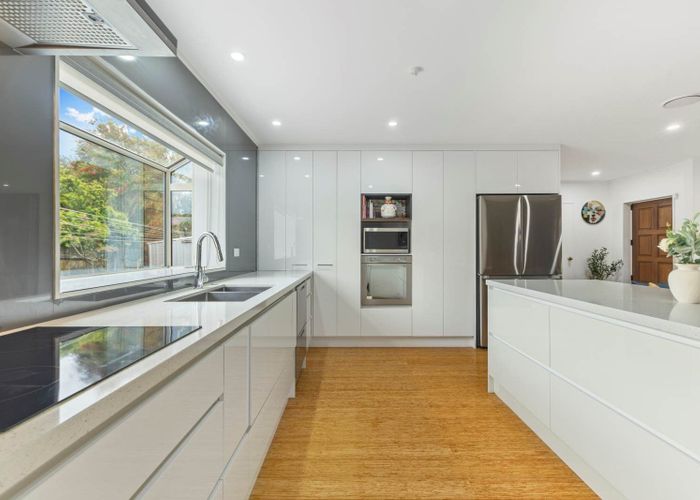  at 14 Tonson Place, Weymouth, Manukau City, Auckland