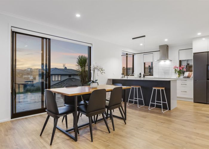  at 9 Tawatawa Street, Long Bay, Auckland