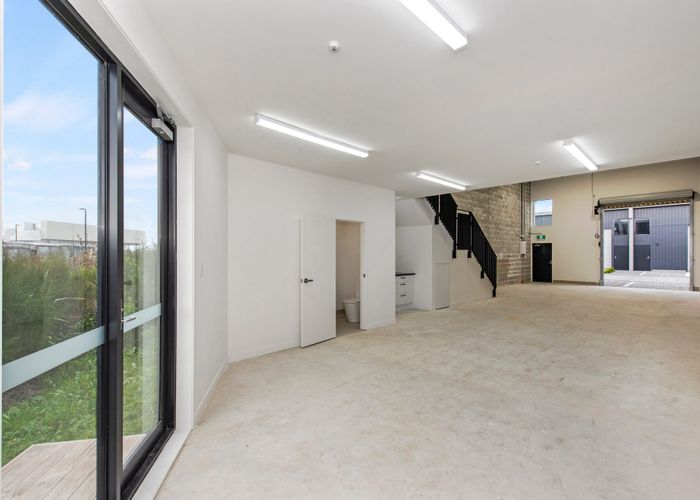  at Unit 12/4 Spring Garden Avenue, Westgate, Waitakere City, Auckland