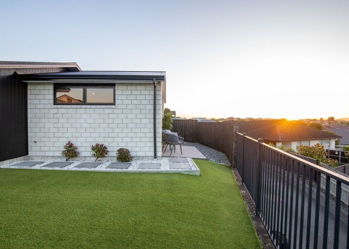  at 12 Rose Berry Crescent, Flagstaff, Hamilton, Waikato