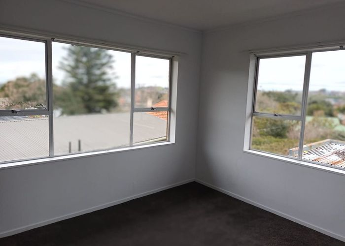  at 5/86 Owairaka Avenue, Mount Albert, Auckland City, Auckland