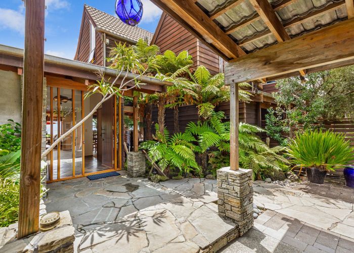  at 3 Park Rise, Campbells Bay, North Shore City, Auckland