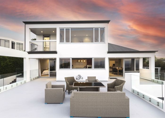  at 8 Kaikoura View, Mount Pleasant, Christchurch