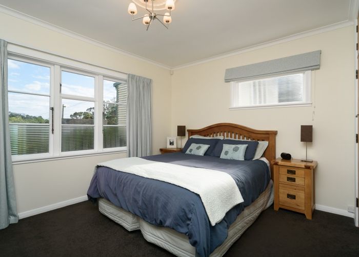  at 22 Miles Crescent, Newlands, Wellington