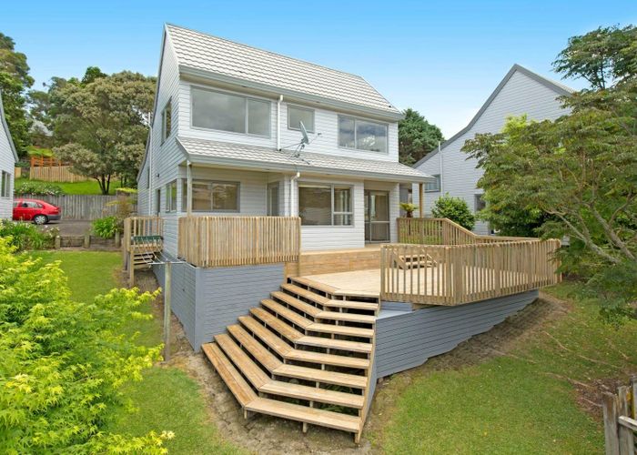  at 2 Logan Lane, Stanmore Bay, Rodney, Auckland