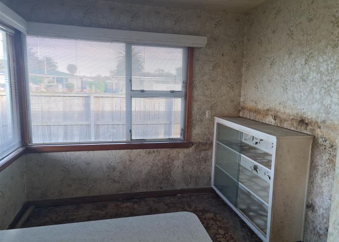  at 1/107 Halswell Road, Hillmorton, Christchurch City, Canterbury