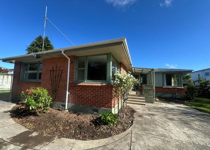  at 39 Gladstone Terrace, Gladstone, Invercargill