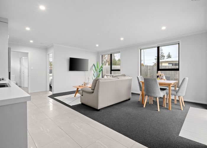  at 2/3 Helena Road, Hillcrest, Hamilton