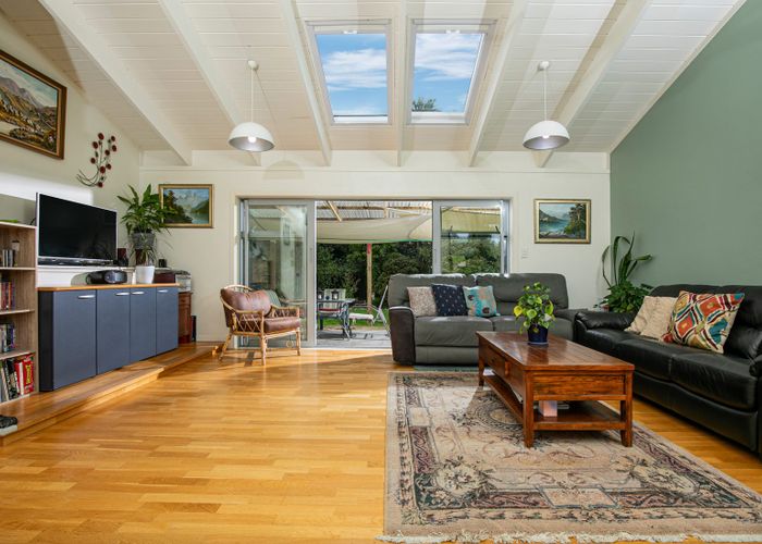  at 140 The Avenue, Lucas Heights, Auckland