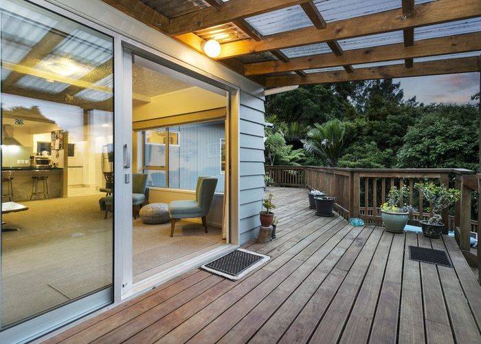  at 903 West Coast Road, Waiatarua, Waitakere City, Auckland