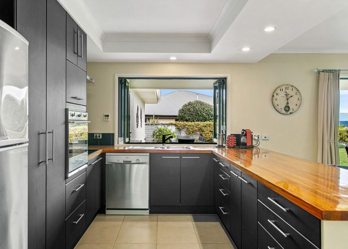  at 6 Carpentras Way, Nukuhau, Taupo