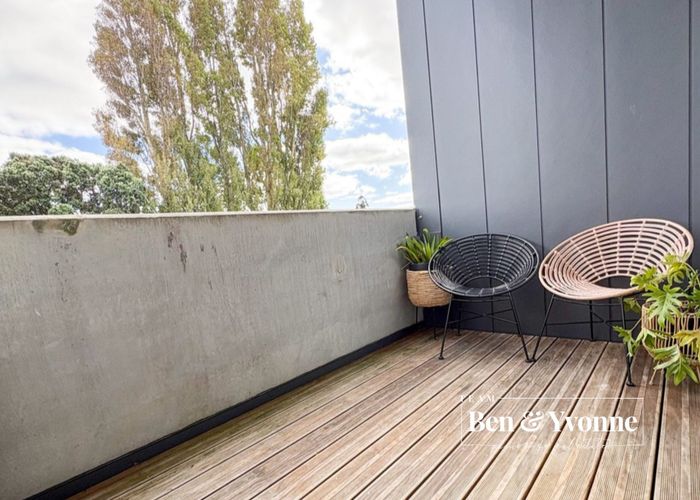  at 8/2 Tahuhu Road, Mount Wellington, Auckland City, Auckland