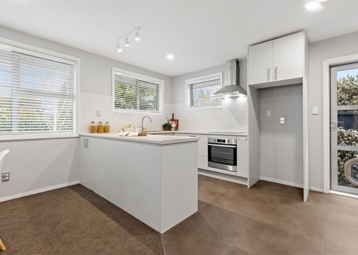  at 2/57 McFaddens Road, St. Albans, Christchurch City, Canterbury