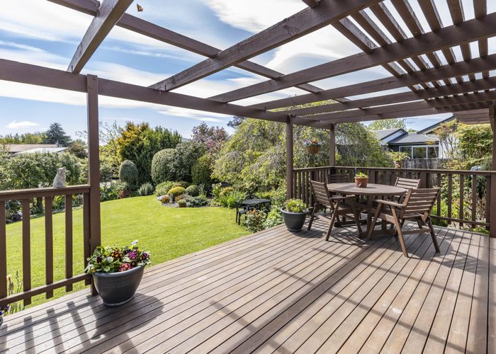  at 4B Canberra Place, Redwood, Christchurch
