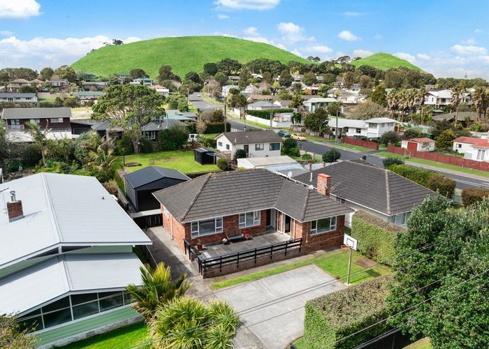  at 71 Wallace Road, Mangere Bridge, Manukau City, Auckland