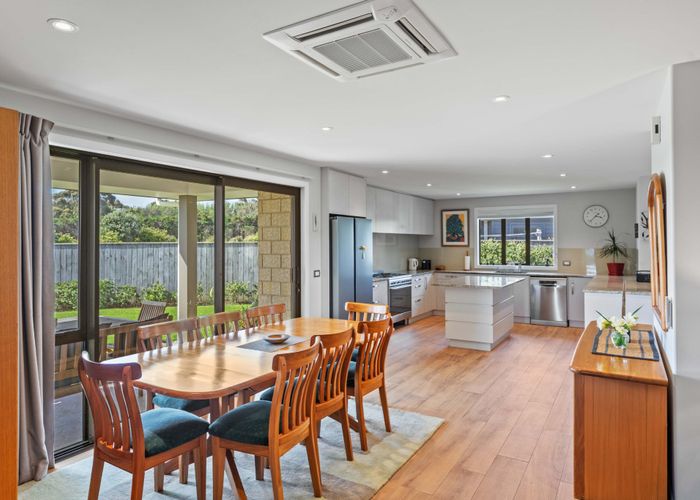  at 38 Titoki Road, Waikanae Beach, Kapiti Coast, Wellington