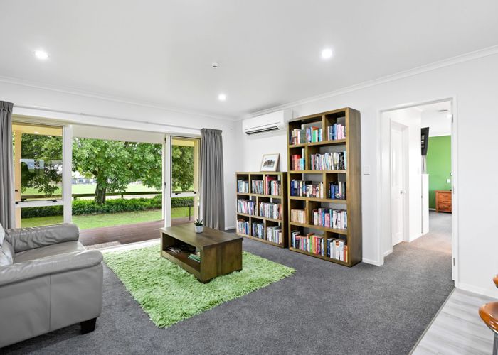  at 99 Robson Road, Ngahinapouri, Hamilton