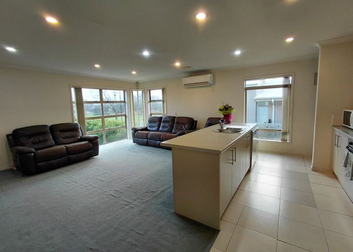  at 10 Titirangi Crescent, Parklands, Christchurch City, Canterbury