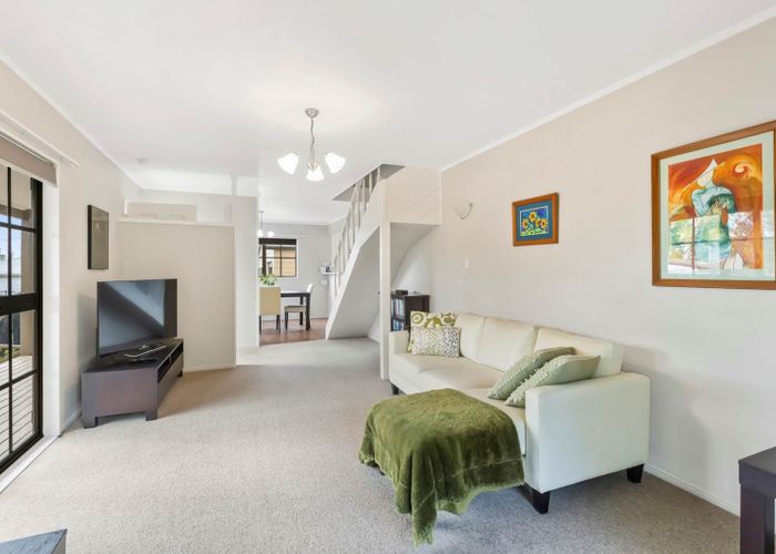  at 9A Tracey Terrace, Te Atatu South, Auckland